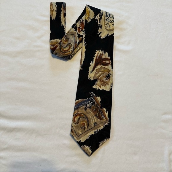 Lord & Taylor Tie 100% Silk Short 54” x 3.5” Handmade Necktie Black and Cream - Picture 6 of 9